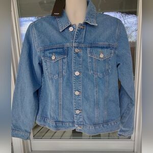 NWT Women's "Hudson L.A." 100% Cotton Denim Jacket. Size 1X. Brand New.